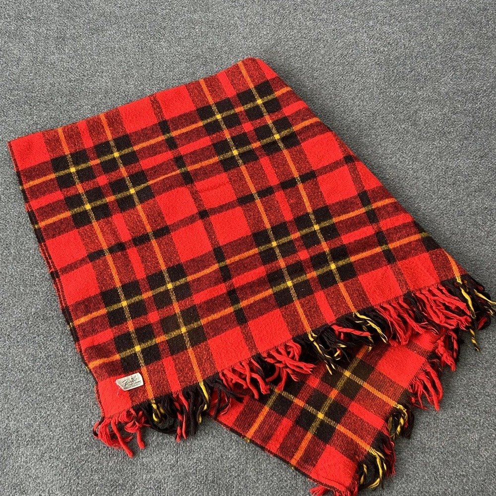 Faribo Blanket‎ Fluff Loomed Wool Throw Red Black Plaid 50 X 60 Fringe Vintage